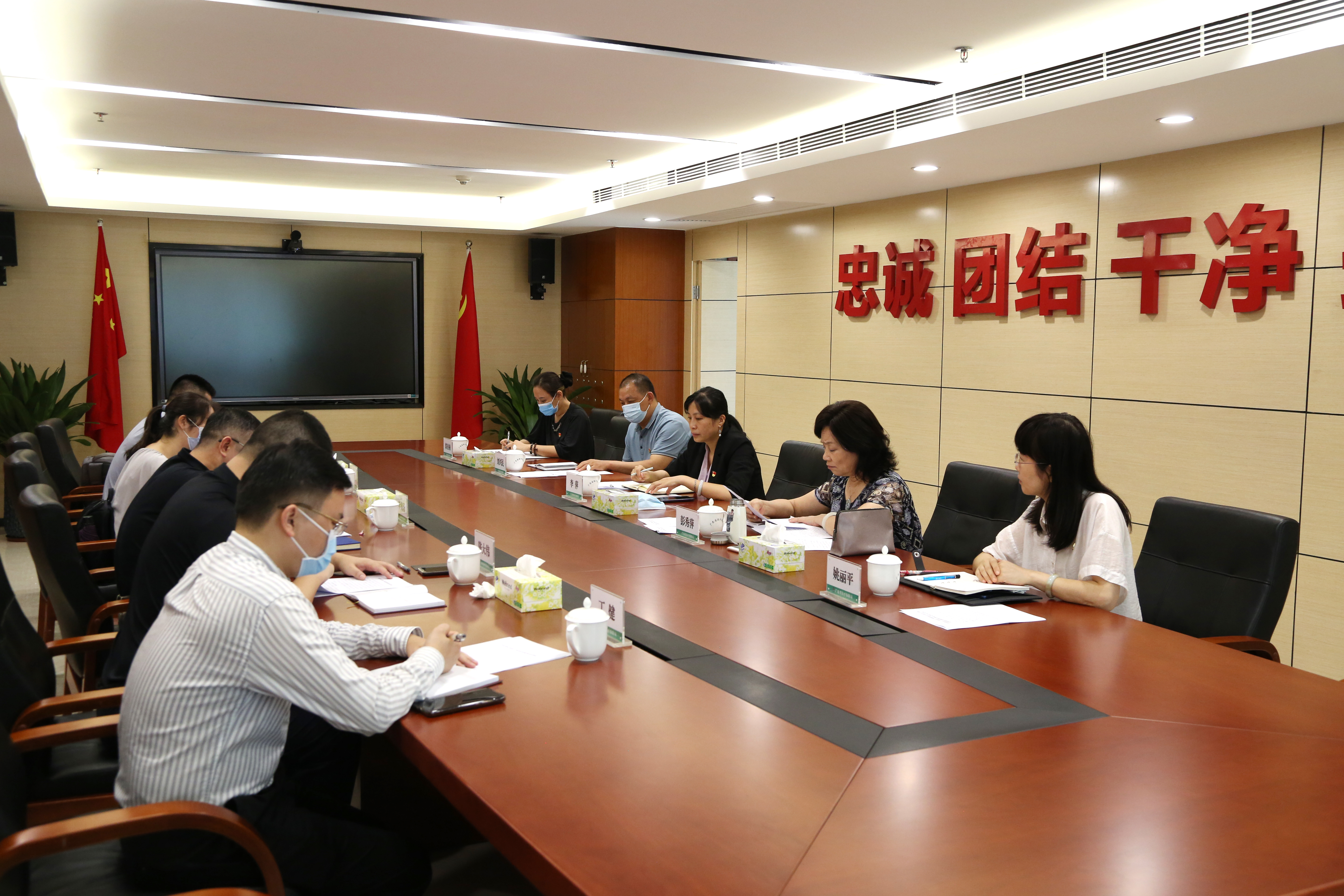 李锦汤同志讲党课 (2).JPG